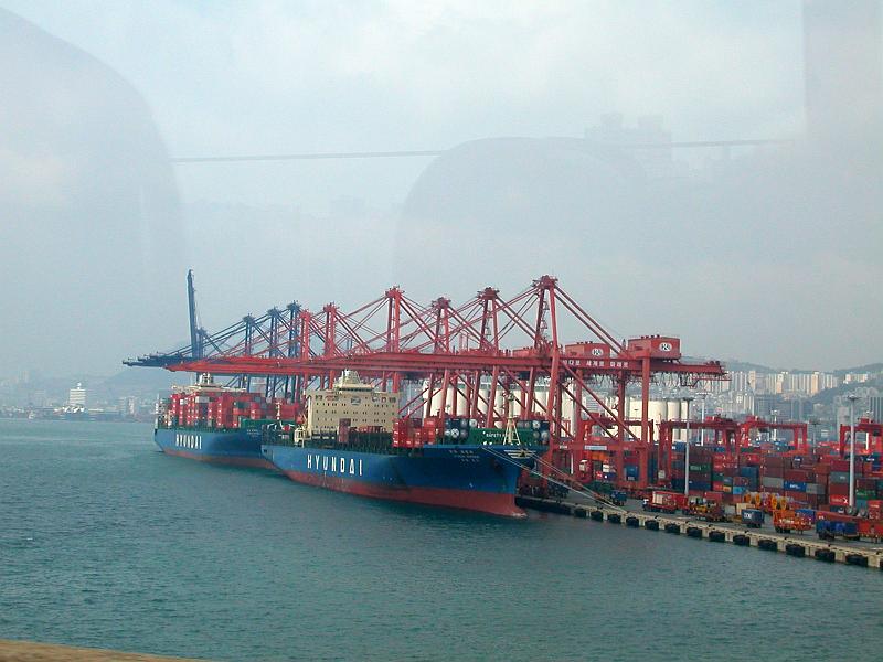DSCN7719.jpg - Pusan shipyard